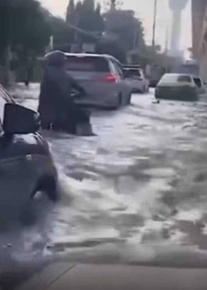 มอเตอร์ไซค์, น้ำท่วม