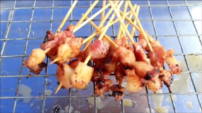 หมูปิ้ง