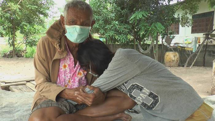 พ่อลูกพลัดพราก