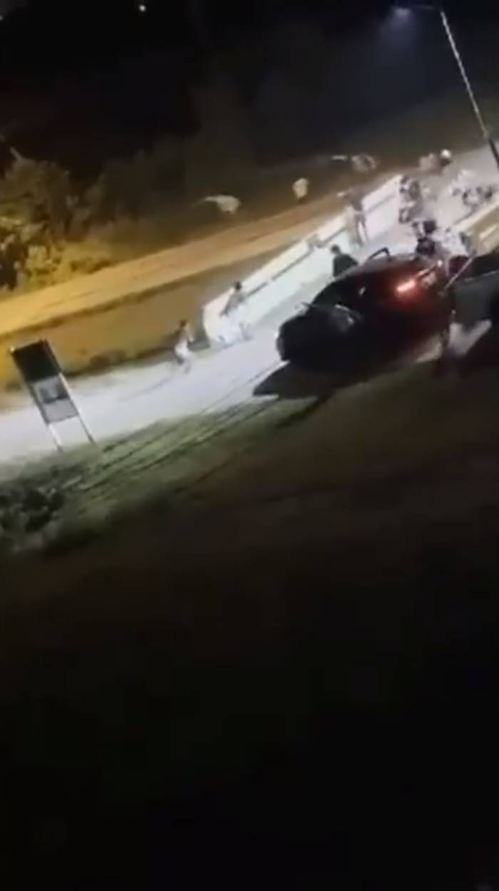 ยกพวกตีกัน