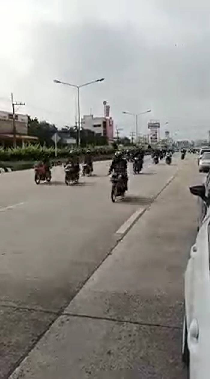 แว้นจัดทริปบุญ