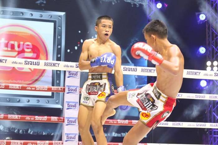 ฟ้าวันใหม่ล้มมวย