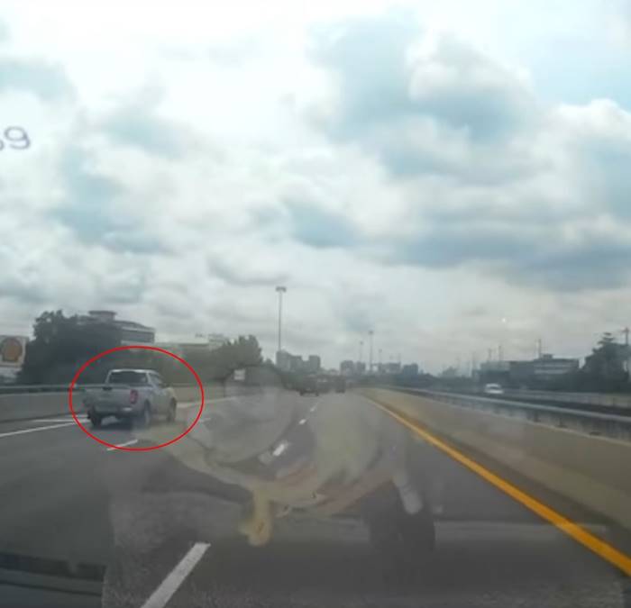 กระบะชนแลมโบกินี่