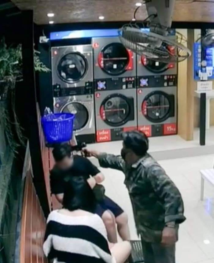 เตือนภัย, ซักผ้ากลางคืน