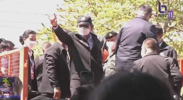 ประยุทธ์ตรวจน้ำท่วม, ไล่ประยุทธ์