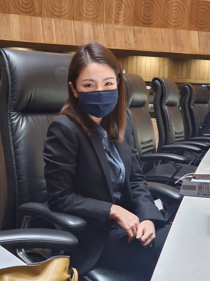 อภิปรายไม่ไว้วางใจ,เดียร์ วทันยา วงษ์โอภาสี