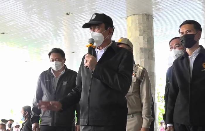 ประยุทธ์ตรวจน้ำท่วม, ไล่ประยุทธ์