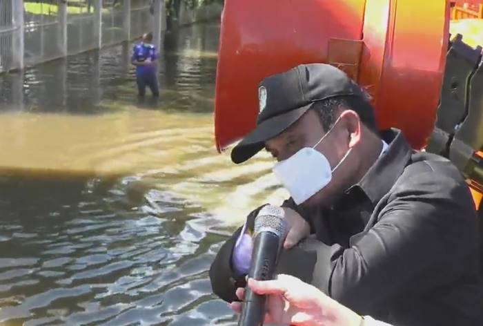 ประยุทธ์ตรวจน้ำท่วม, ไล่ประยุทธ์