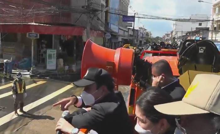 ประยุทธ์ตรวจน้ำท่วม, ไล่ประยุทธ์