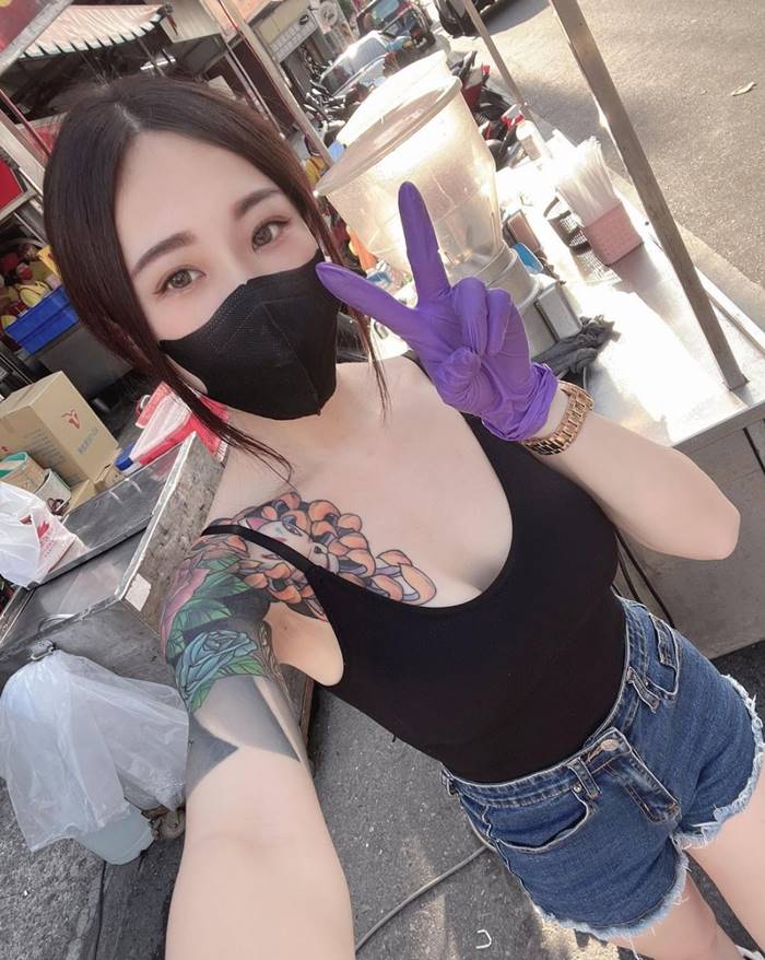 แม่ค้าสวย