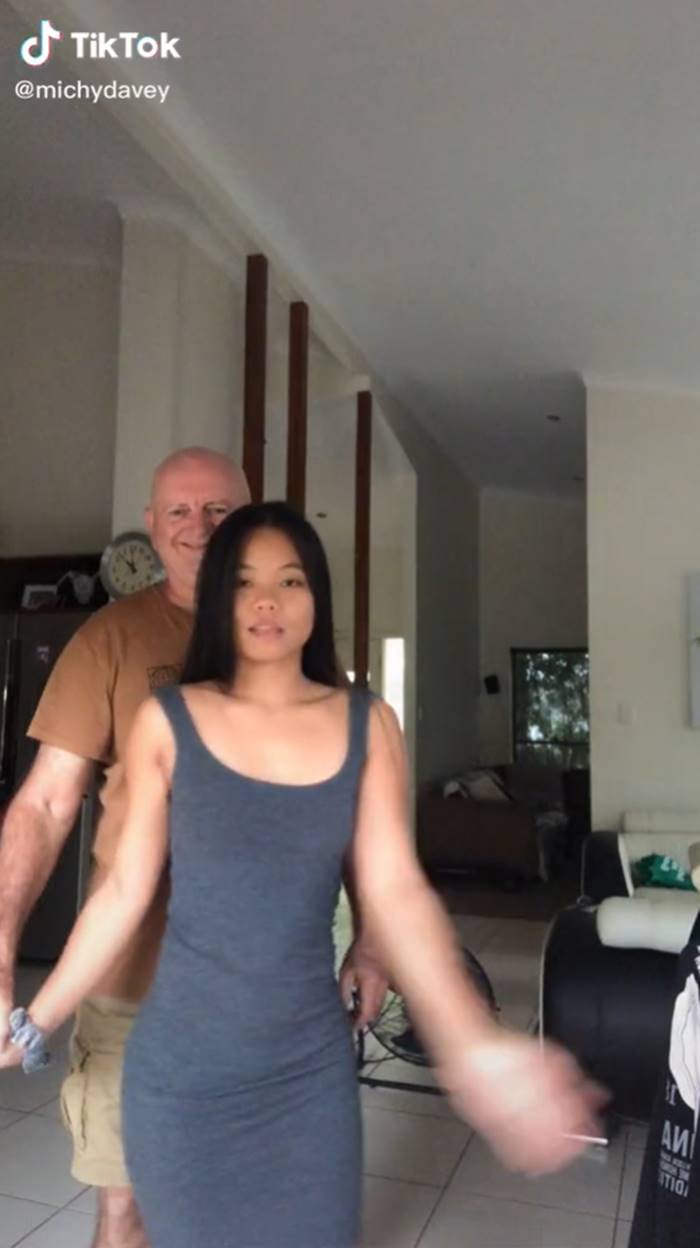 รักต่างวัย