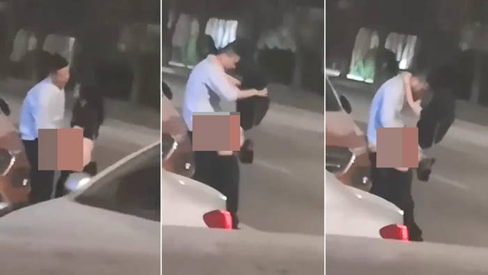 มีเซ็กส์ริมถนน