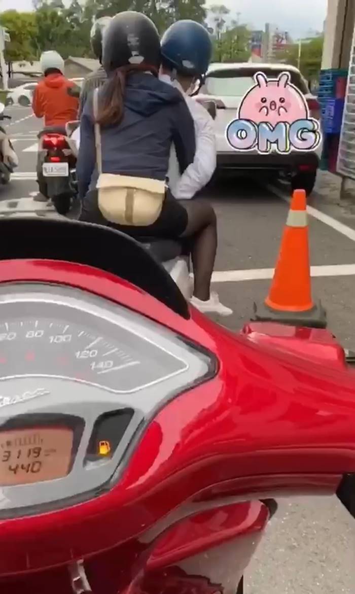 ขี่มอเตอร์ไซค์