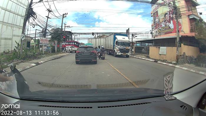 รถพ่วงเกี่ยวสายไฟ