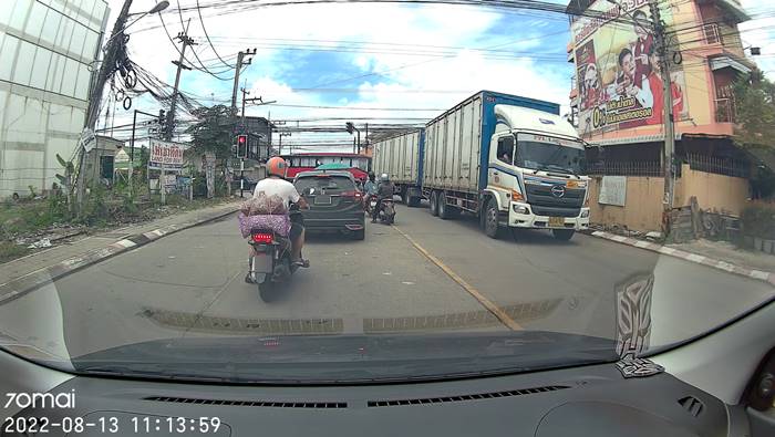 รถพ่วงเกี่ยวสายไฟ