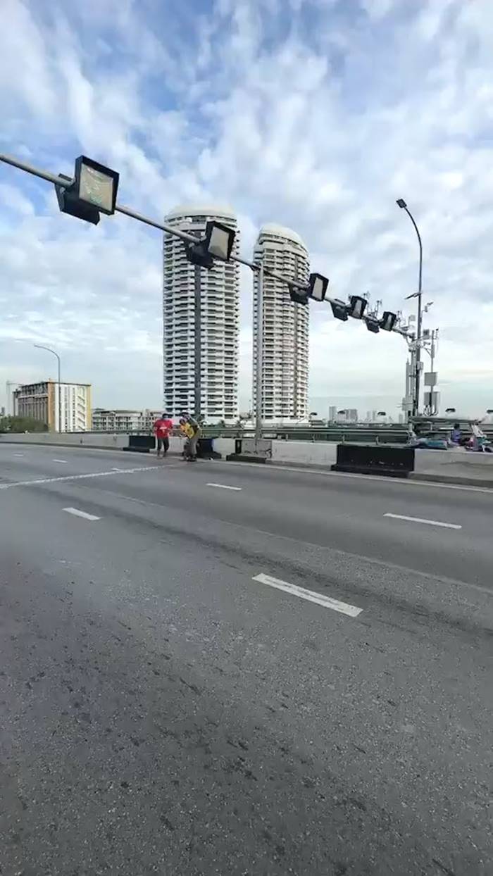 คนคลั่ง