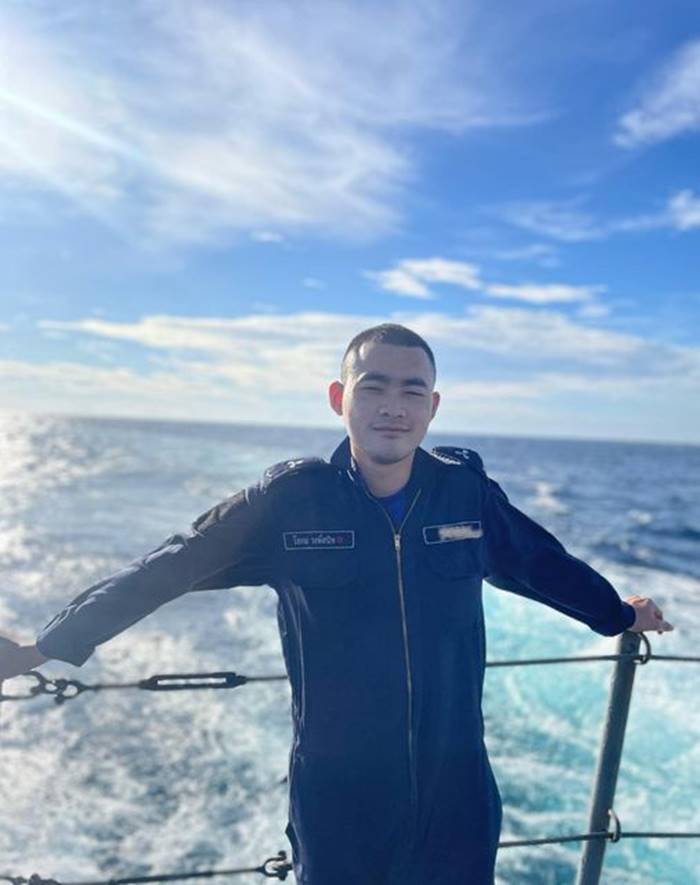 เรือหลวงสุโขทัยล่ม