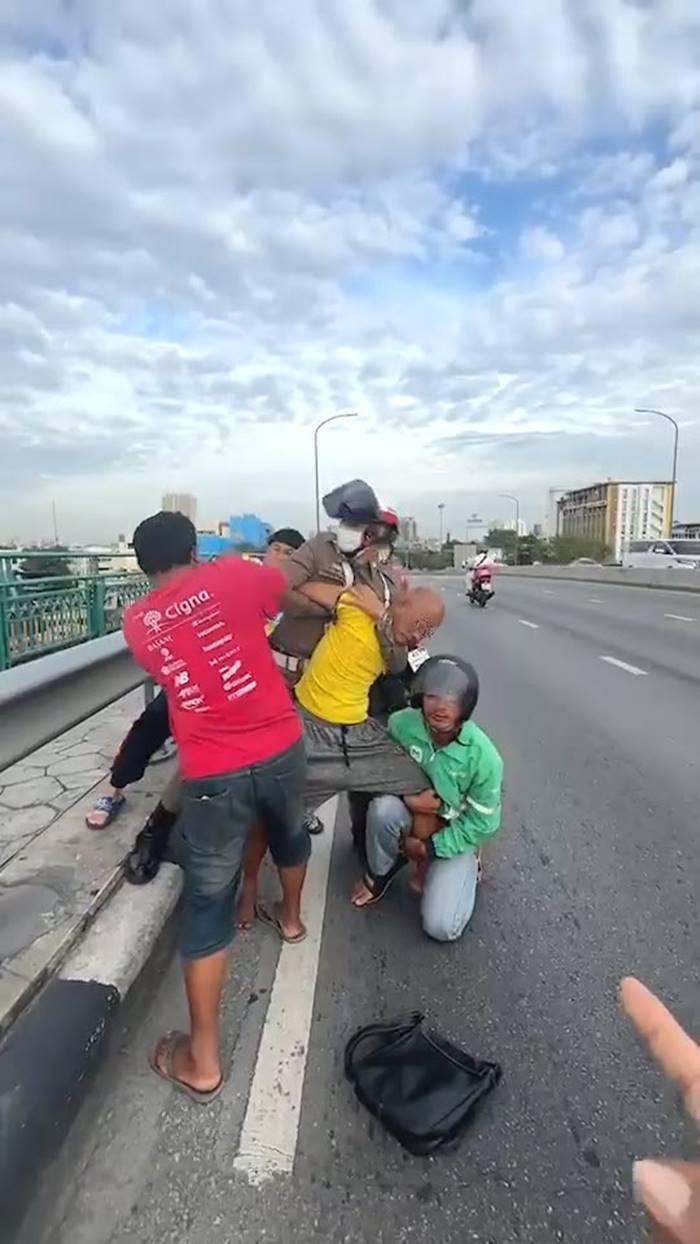 คนคลั่ง