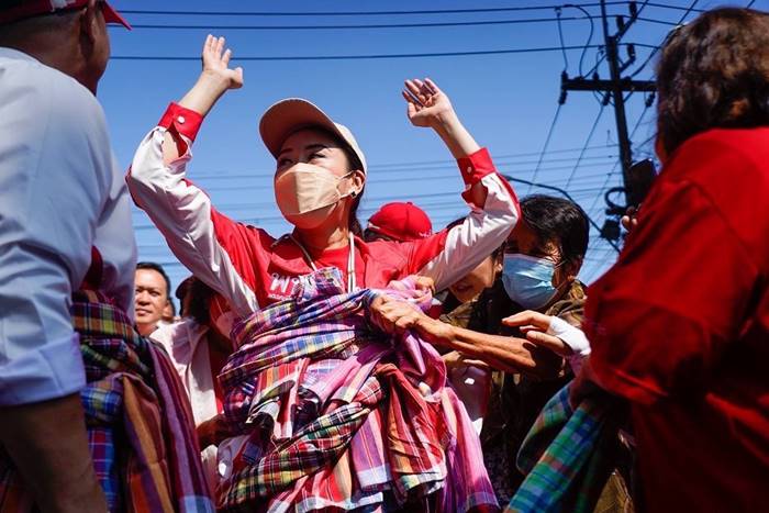 อุ๊งอิ๊ง แพทองธาร