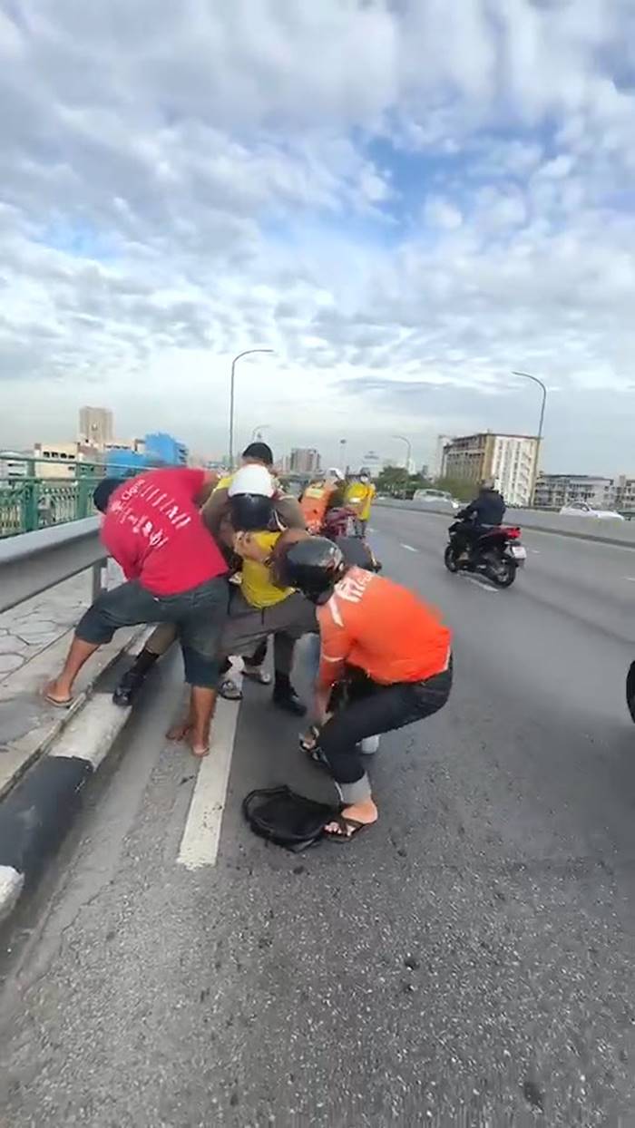 คนคลั่ง