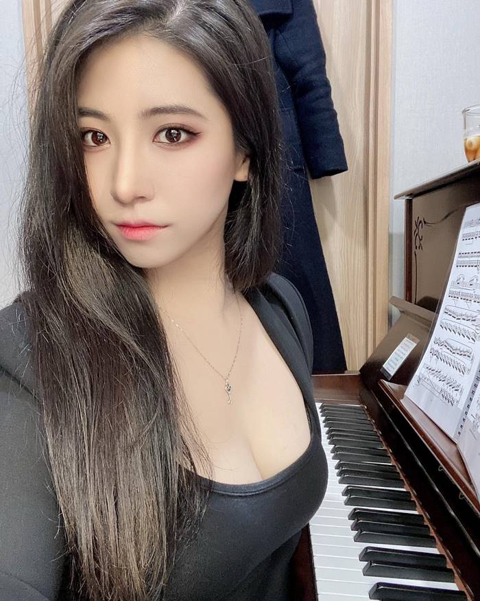 ครูเปียโน