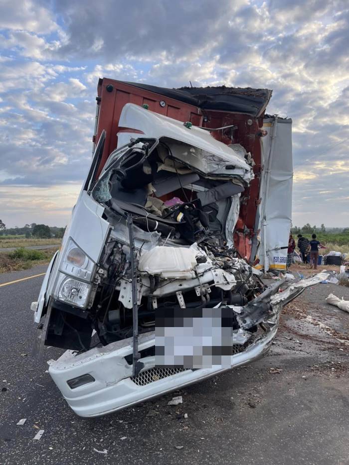 แพรวพราว แสงทอง, รถชน