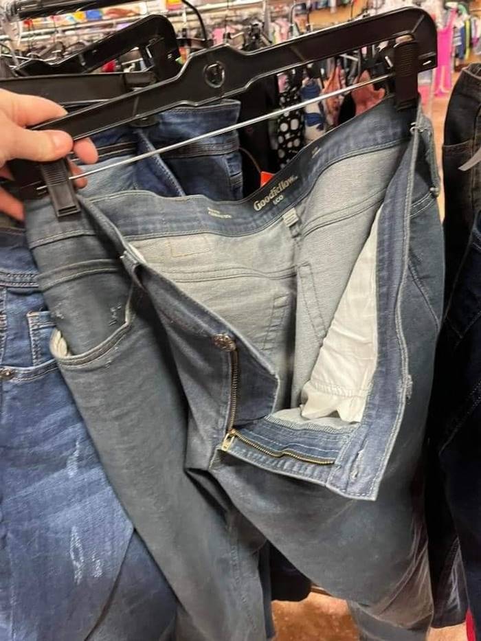  กางเกงยีนส์มือสอง