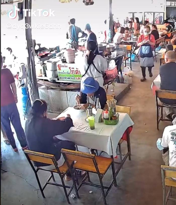 ลูกค้า, ร้านก๋วยเตี๋ยว