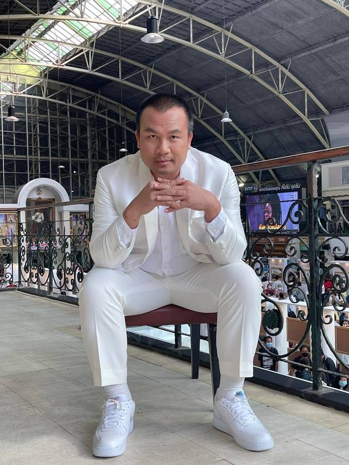 เจ๊ติ๋ม ทีวีพูล, สมปอง นครไธสง