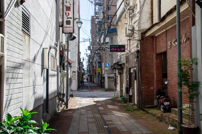 คนตกตึก