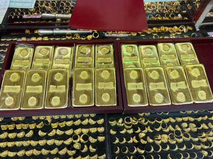  แม่น้ำหนึ่ง