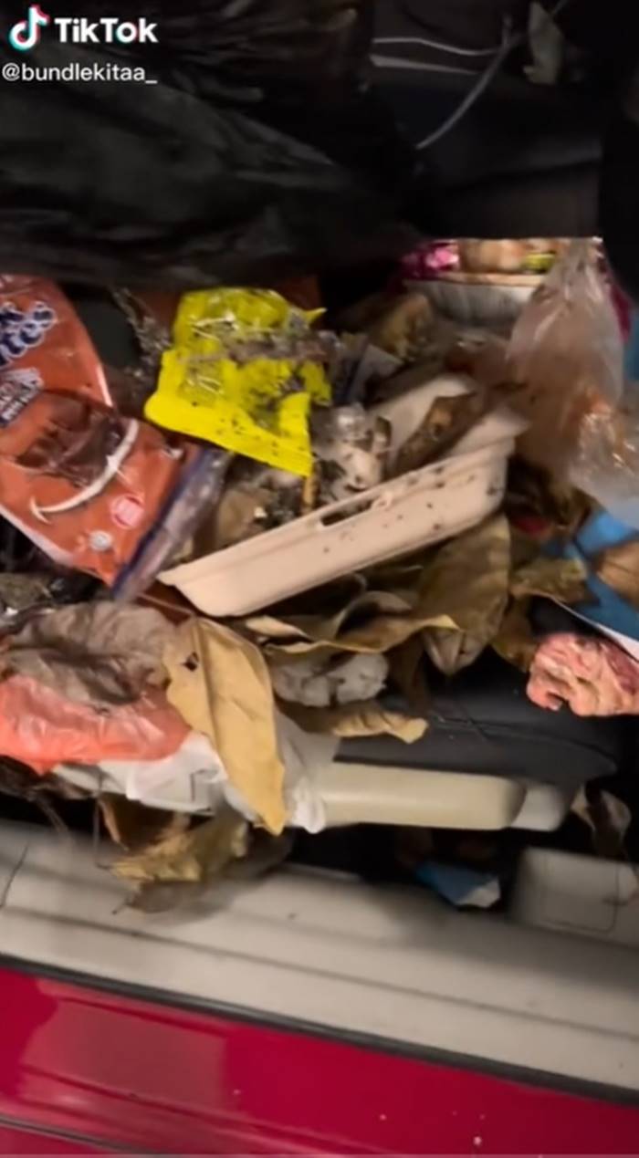 ขยะในรถ