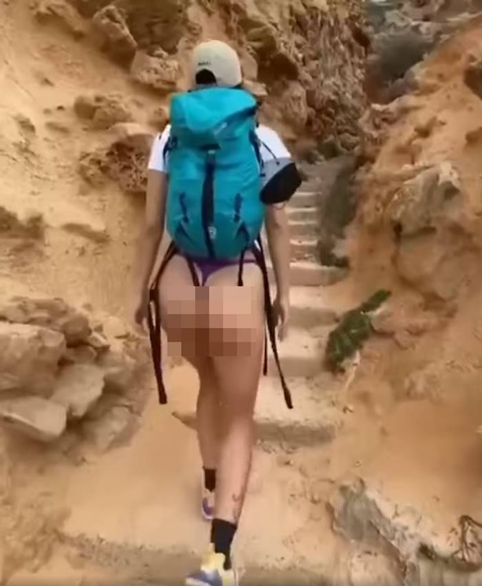 ชุดปีนเขา