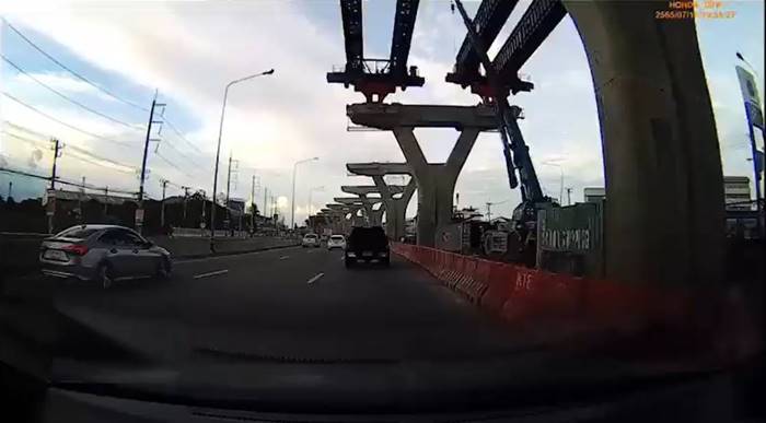 ก่อสร้างพระราม 2