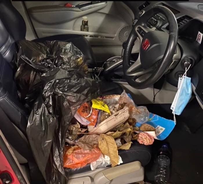 ขยะในรถ