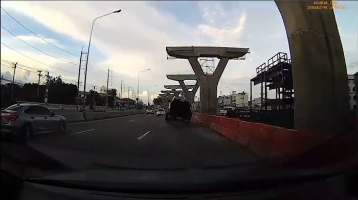 ก่อสร้างพระราม 2