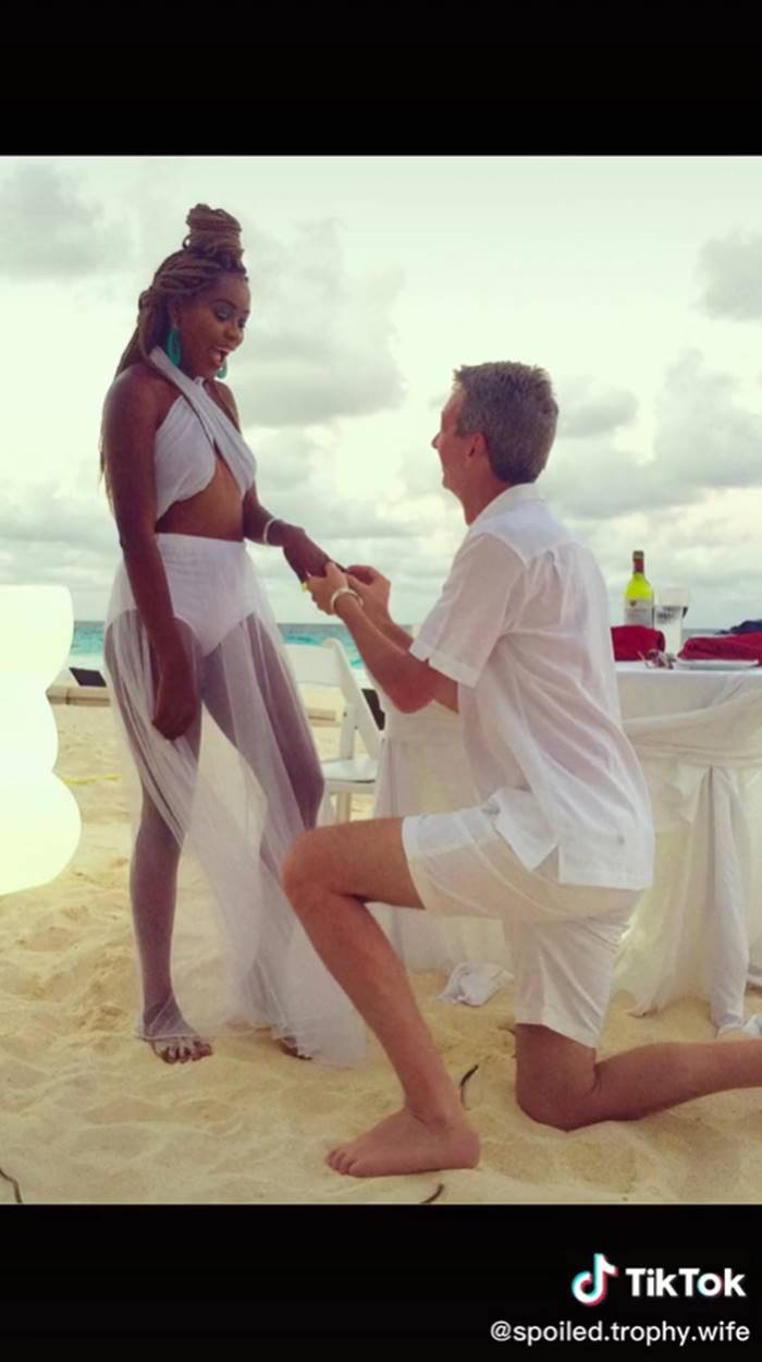 แต่งงานกับพ่อแฟน