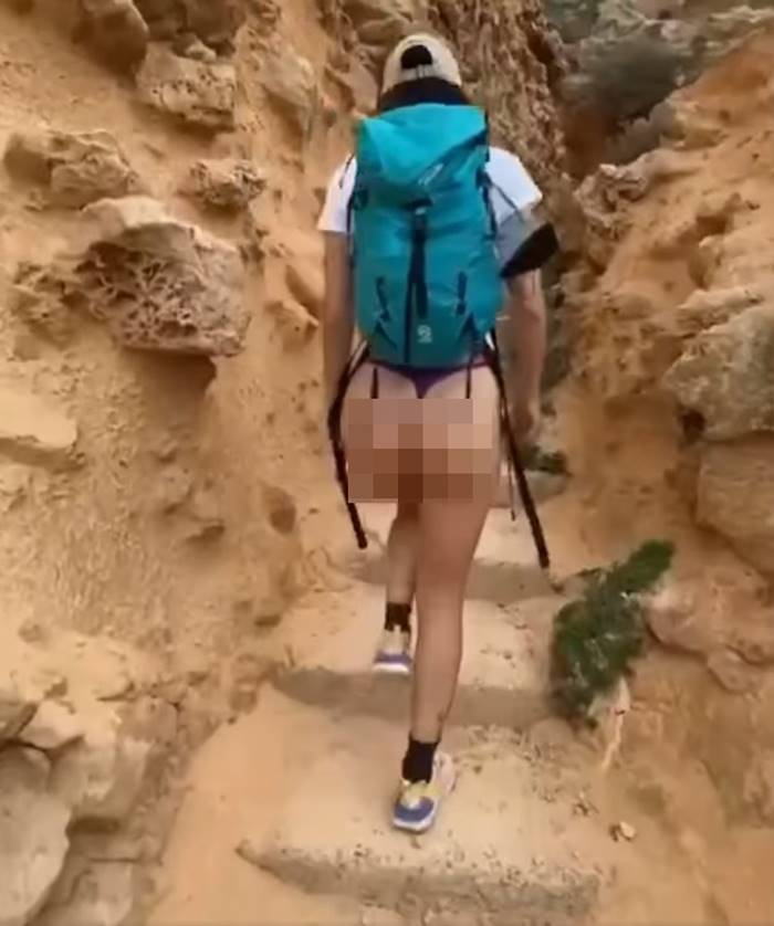 ชุดปีนเขา