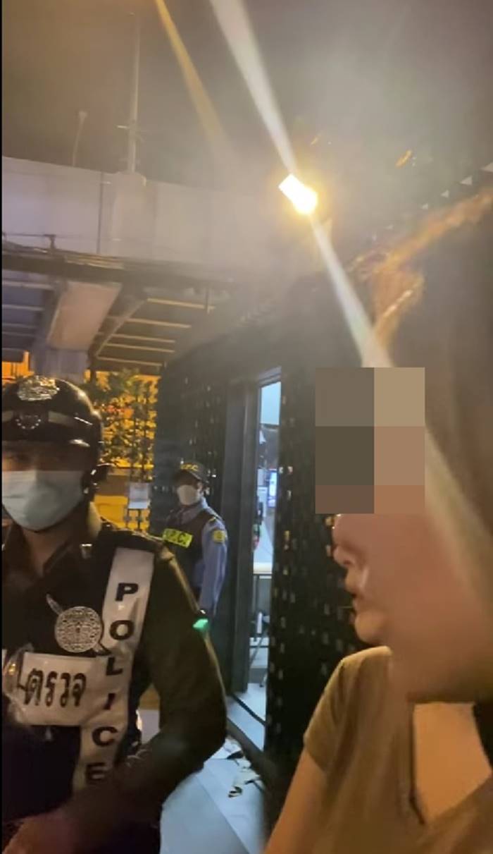 เคนลี Take me out