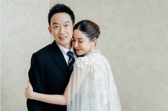 โอ๊ค พานทองแท้ ชินวัตร