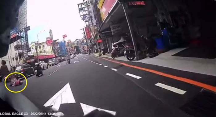 คนตกมอเตอร์ไซค์