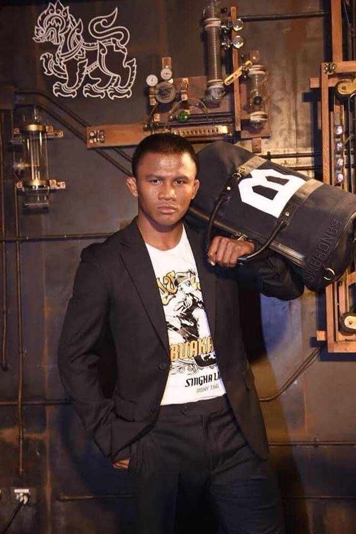 บัวขาว บัญชาเมฆ