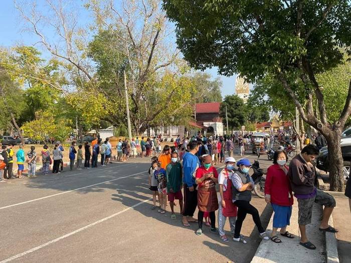 พระถูกหวย