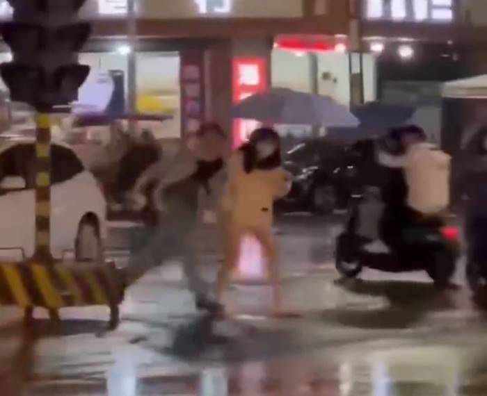 บอกรักสาว