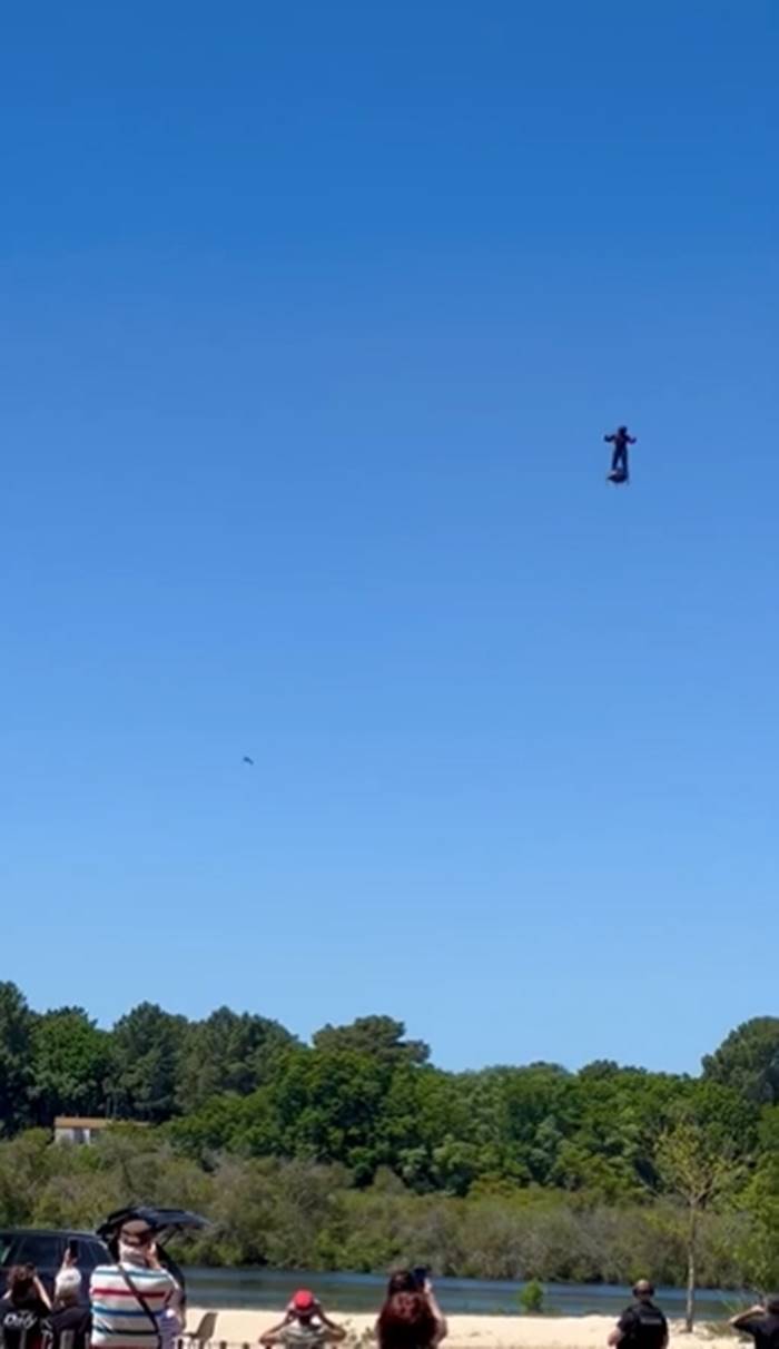 ฟลายบอร์ด