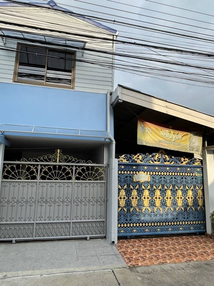 ปัญหาเพื่อนบ้าน, ต่อเติมบ้าน