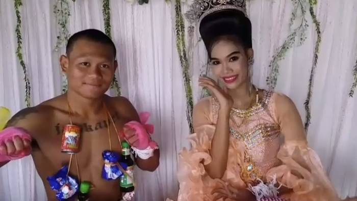 นักมวยแต่งงาน, นางเอกลิเก