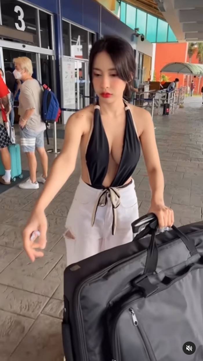 ดีเจบาร์บี้มอส