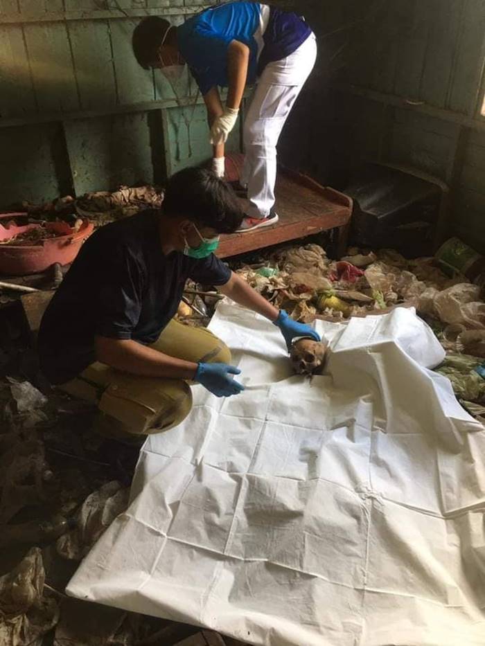 นอนกับศพ