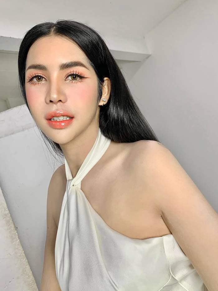 นารา เครปกะเทย